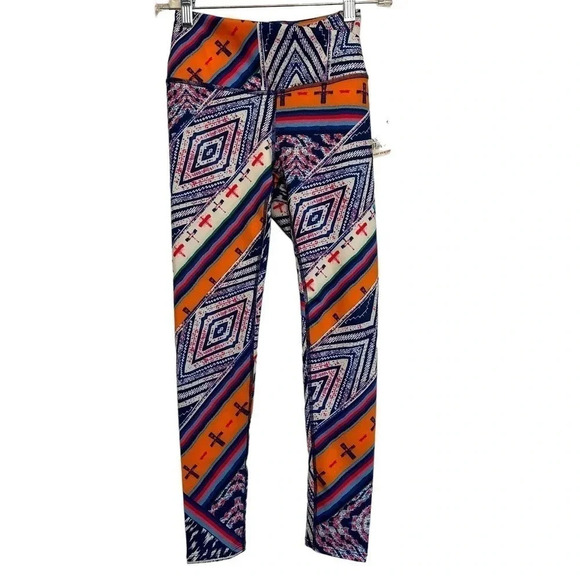 Free People Movement Ashford Lose Control cropped leggings. NWT’s. Size XS - Picture 1 of 7